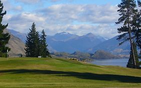 Golfcourse Road Chalets And Lodge